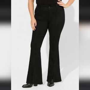 Torrid Black Bombshell Flare Jeans Sz 20 Tall